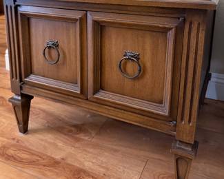 Vintage Gordon's Inc Fine Furniture End Table
