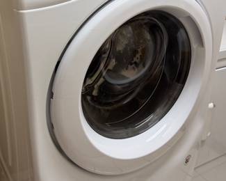 Whirlpool Duet Washer w Drawer