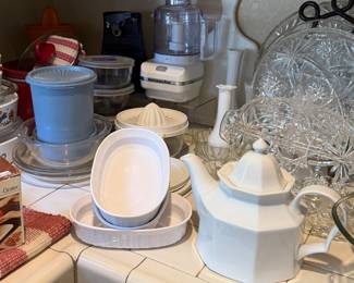 Assorted Kitchen 
