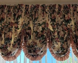 Country/Cottage Valences 