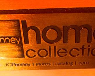 JC Penney Home Collection Hutch w Lighting