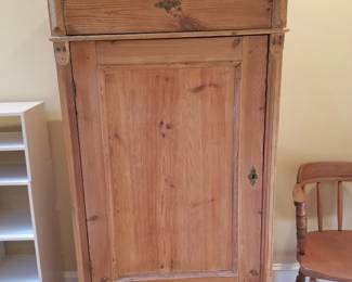 Scrubbed pine single door wardrobe