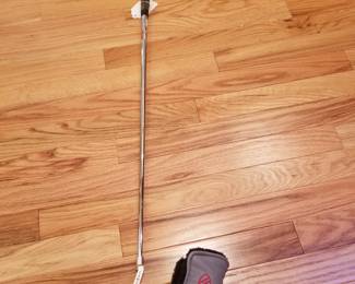 Titleist Scotty Cameron putter, original grip and head cover 