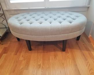 Oval ottoman