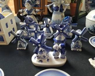 Miniature Delft windmills 