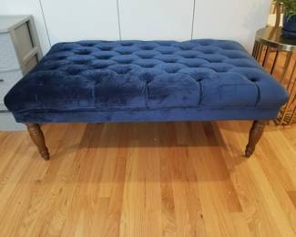 Large tufted ottoman 