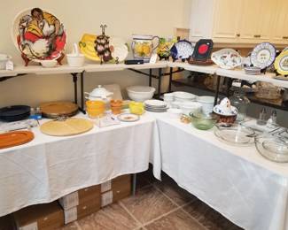 Assorted backward and kitchenware