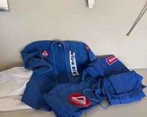 Gracie Barra Brazilian Jiu-Jitsu Gi Uniform with Belt & Gear Bag