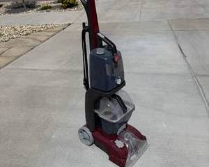 Hoover Power Scrub Deluxe Carpet Cleaner