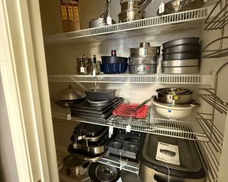 Pots and pans. Baking pans. Wok, roasting pan