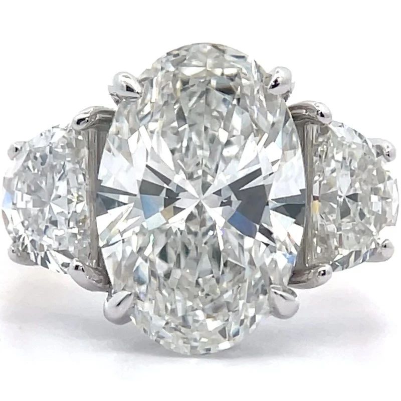 Stunning! 7.00 Carat Diamond Oval & Trapezoid Three-Stone Ring in 14k Yellow Gold w/ Report