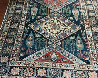 Lot 10: Traditional Oriental Area Rug with Diamond Medallions