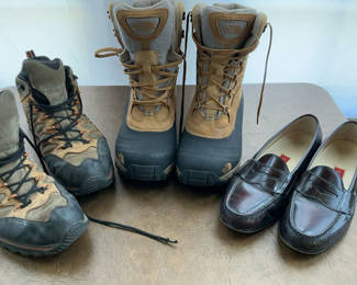 Lot 18: Men’s Large Sized Shoes