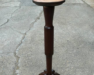 Lot 2: Victorian Mahogany Pedestal Plant Stand