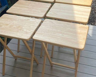 Lot 7: 6 Wood folding TV Trays