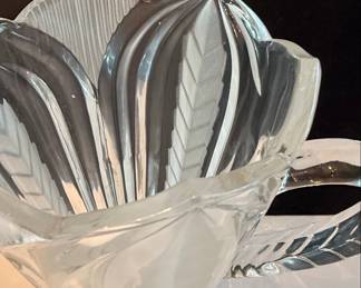 Crystal Clear Industries Novelette II Frosted Tulip Pitcher