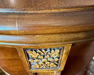 Ethan Allen Neoclassical Style Round Side Table