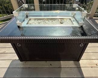 Wicker Style Propane Fire Pit Table with Glass Guard
