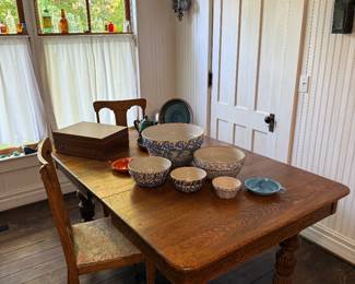 Kitchen-Square oak table with extra leaves