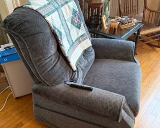 Living Room-lift chair