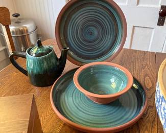 Kitchen- pottery pieces