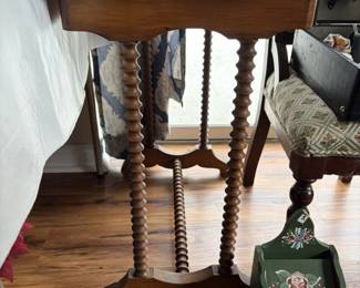 E Barley Twist Legs on small lamp table