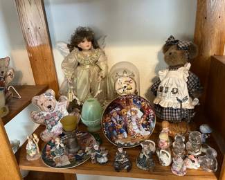 Dolls, Bears, And Fun Dexor