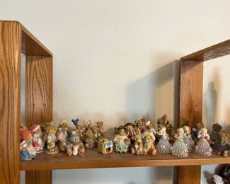 Tiny Bears And Glass Maidens
