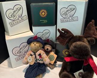 Certified Bears In Boxes