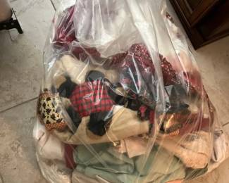 Mystery Linen And Christmas