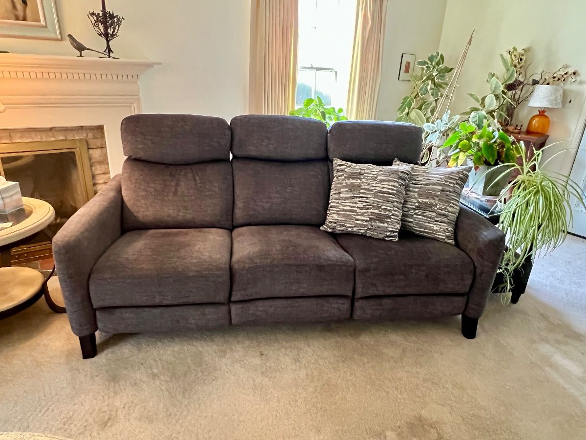 Like New Walter E Smithe elec. recliner - w/matching loveseat