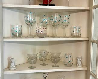 Lots of glassware w/blue fish
