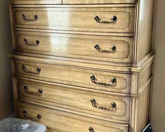 1 pc of a bedrom set w/2 twin headboards