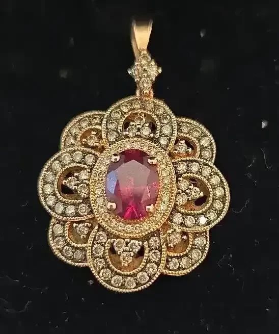  01 Le Vian 14K Strawberry Gold Rhodolite  Diamond Flower Cluster Pendant 4g, COA  Box