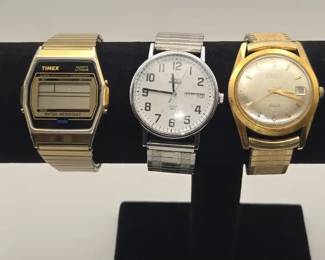 Nivada Antarctic Swiss Automatic  2 Timex Watches  Assorted Vintage Mens Watches