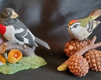 Lenox Fine Porcelain Bird Figurine Set  Golden Crowned Kinglet  Rosebreasted Grosbeak