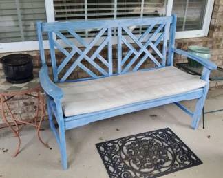 Front Porch Bench and Outdoor Decor Set