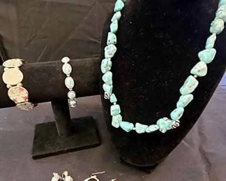 Fossil  Southwestern TurquoiseTone Jewelry Lot  Chunky Chip Necklace, Bracelets  Earrings