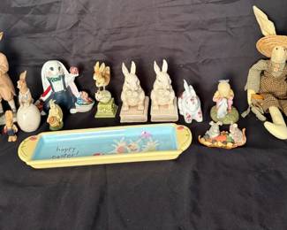Donald Zolan Art, Kaiser Porzellan  Enesco Rabbit  Bunny Figurine Lot