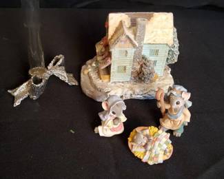Miniature Mouse Figurine Cottage and Decor Set