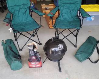 Grill Smith Portable Charcoal Grill and Camping Chair Tailgate Bundle