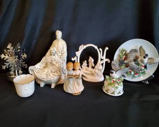 Lenox Tea Light Candle Holder, Musical Snowflakes,  Holiday Decor Collection