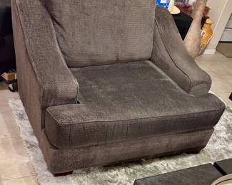 Luxurious & Oversized Chair