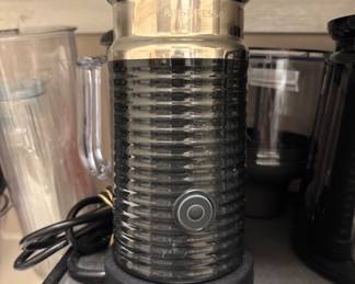 Nespresso Aeroccino 3 electric milk frother