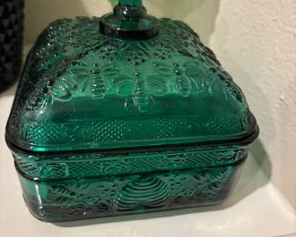 Vintage Tiara Indiana Glass Spruce Green Honey Bee Candy Dish Lid