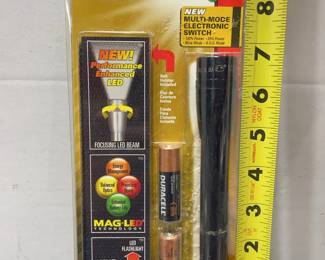 Mini Maglite led flashlight