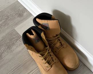 Safety toe boots, size 13 like new