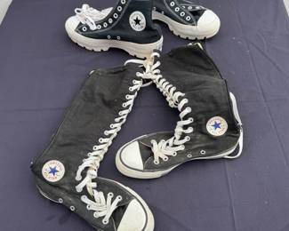 High-top Converse size 6 womens