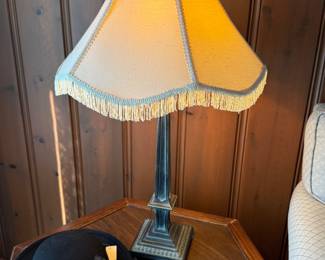 Vtg Lamp 