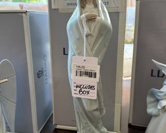 Lladro "Sweet Mary"